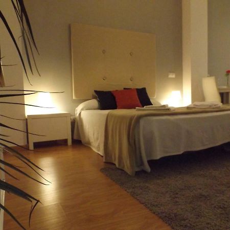 Malaga Centro_9 Apartment Ngoại thất bức ảnh