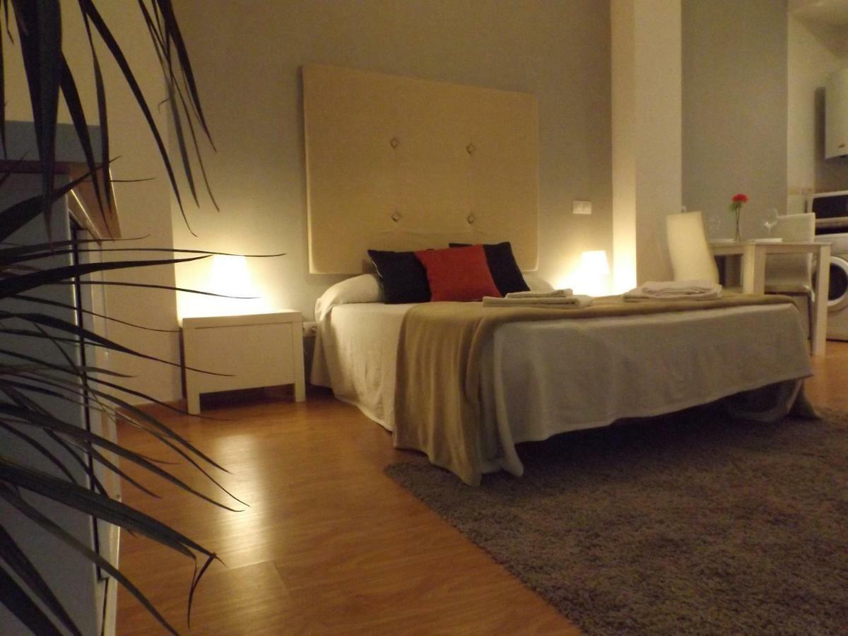 Malaga Centro_9 Apartment Ngoại thất bức ảnh