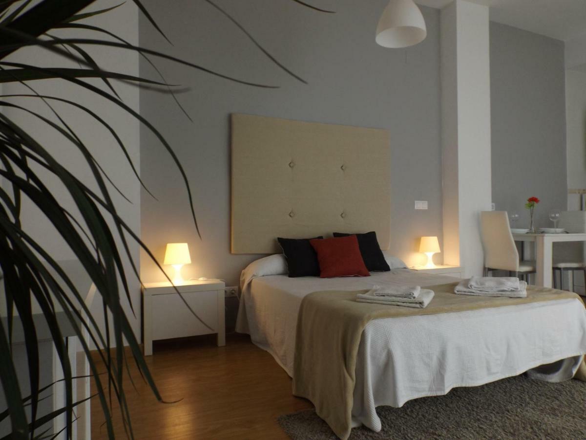 Malaga Centro_9 Apartment Ngoại thất bức ảnh