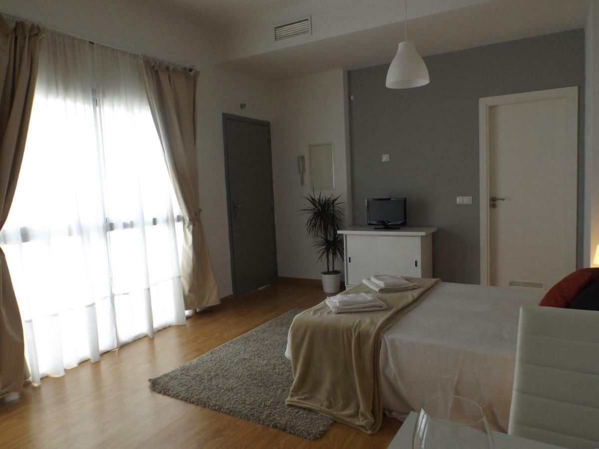 Malaga Centro_9 Apartment Ngoại thất bức ảnh
