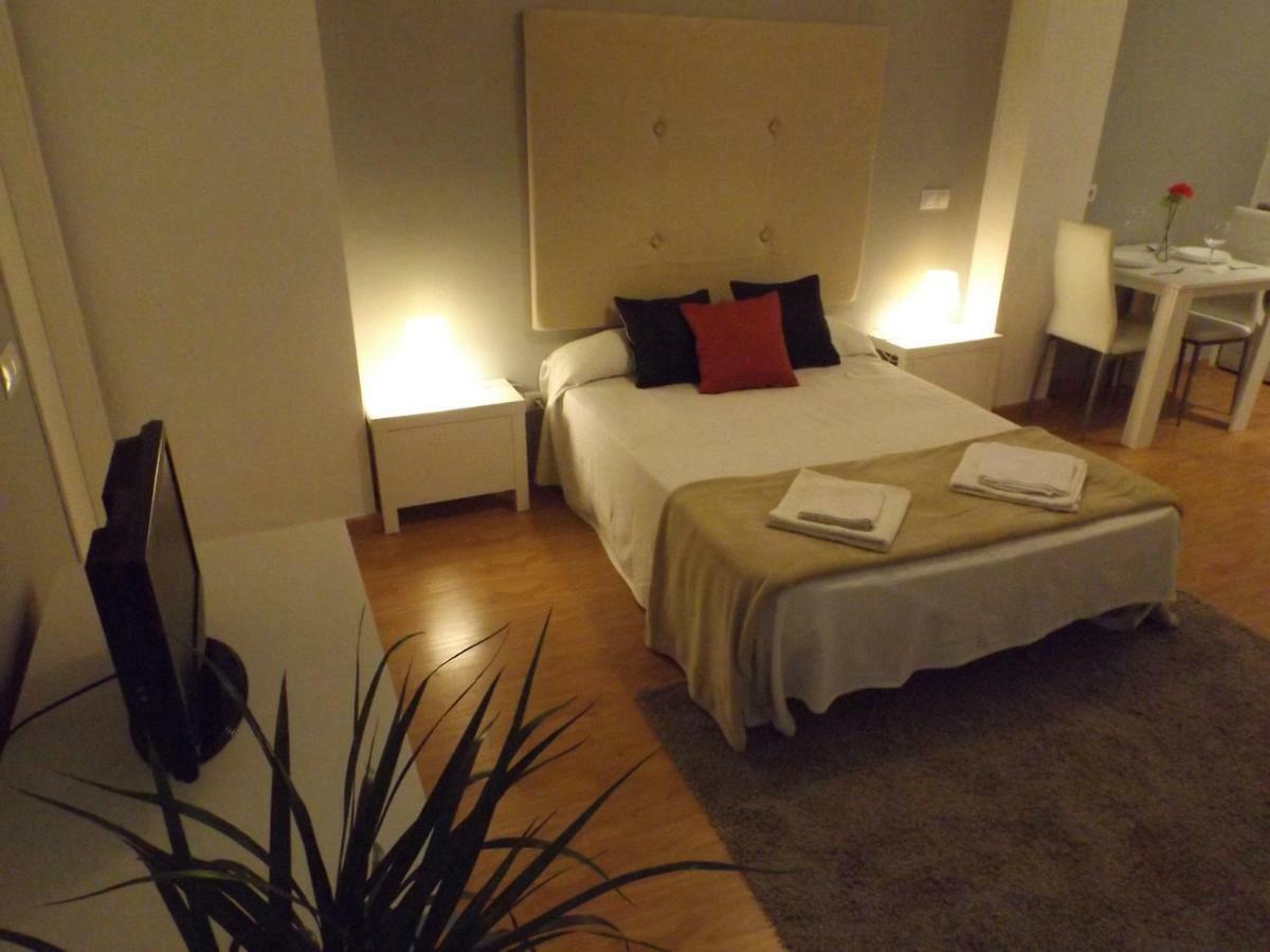 Malaga Centro_9 Apartment Ngoại thất bức ảnh