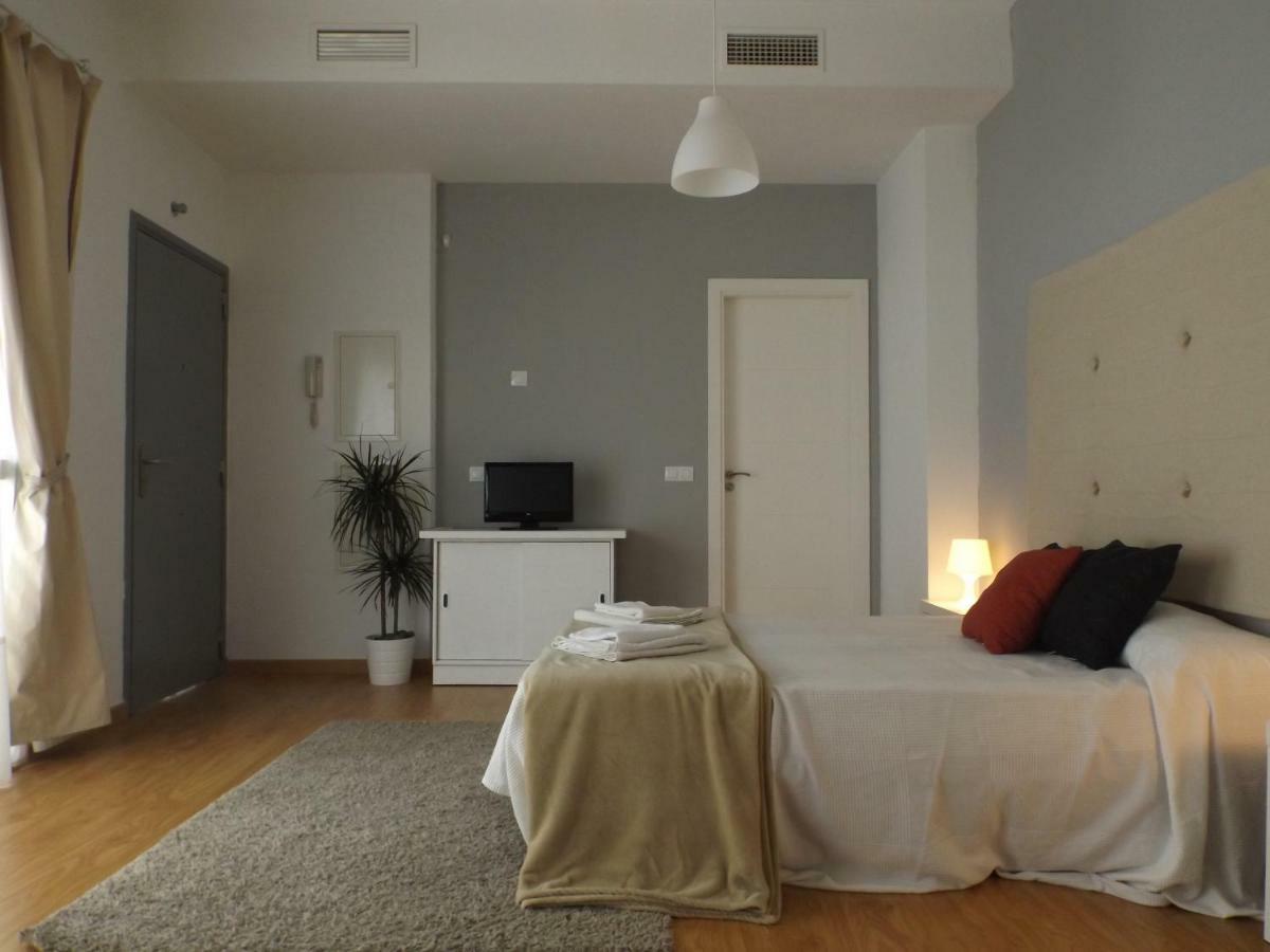 Malaga Centro_9 Apartment Ngoại thất bức ảnh